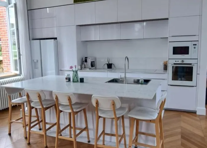 Maison Familiale Ecole Des Filles Ully-Saint-Georges