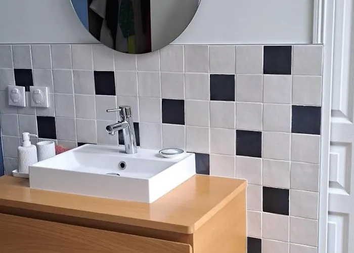 Maison Familiale Ecole Des Filles * Ully-Saint-Georges